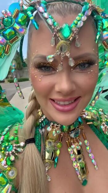 Nicole Arbour