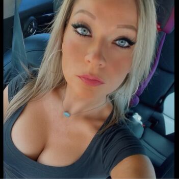 Nicole Dively
