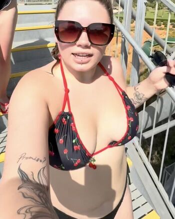 Leaked Nicole dyer private photo viral onlyfans