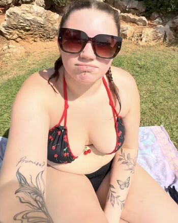 Leaked Nicole dyer private photo viral onlyfans