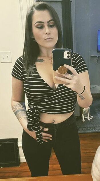 Leaked Nicole saunders private photo viral onlyfans