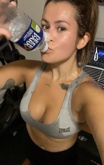 Leaked Nicole saunders private photo viral onlyfans