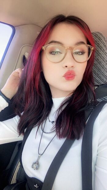Leaked Nicolene kissinger page private photo viral onlyfans