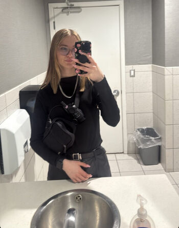 Leaked Nicolene kissinger private photo viral onlyfans