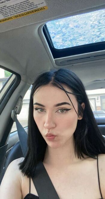 Leaked Nicolene kissinger private photo viral onlyfans