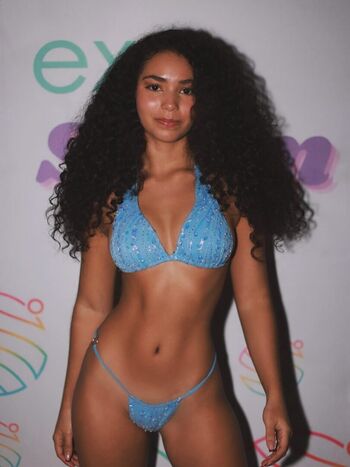 Leaked Nicoll araque private photo viral onlyfans