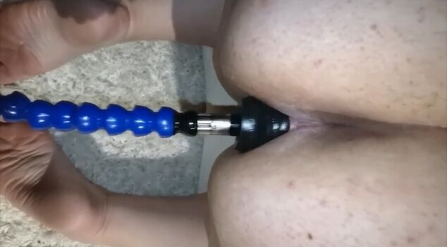 nika_vikers