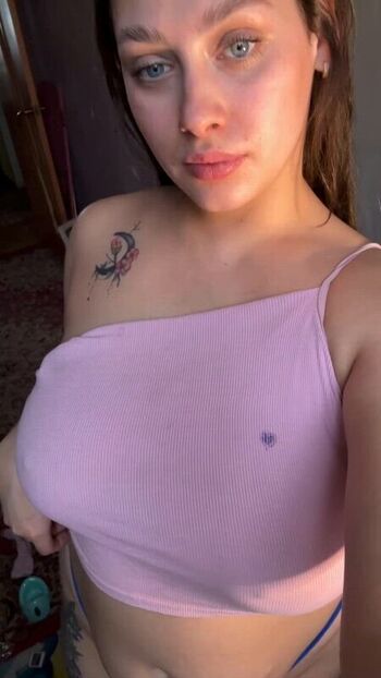 Nikkie Velour
