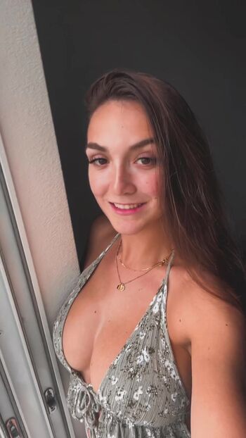 NikkiiRyderr