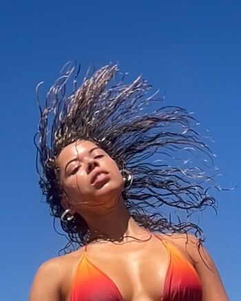 Leaked Nilufer yanya private photo viral onlyfans