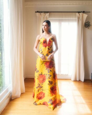 Nina Dobrev
