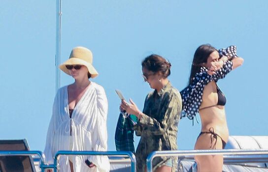 Leaked Nina dobrev private photo viral onlyfans