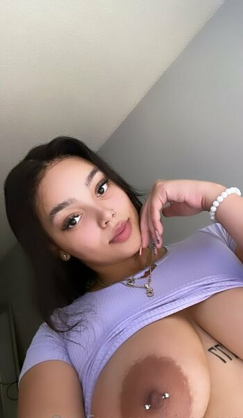 Nina Eve
