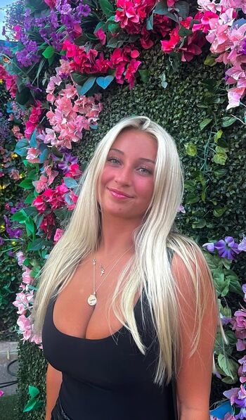 Leaked Ninaneers/ private photo viral onlyfans