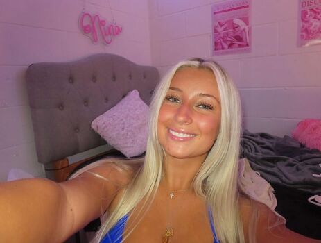 Leaked Queentransil/ private photo viral onlyfans