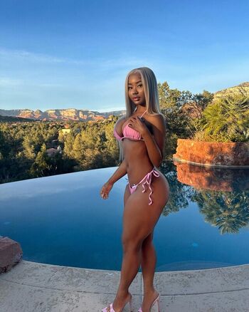 Leaked Ninarari private photo viral onlyfans