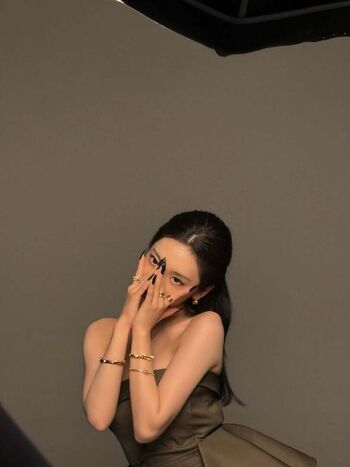 Leaked Ningning aespa page private photo viral onlyfans