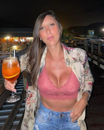 Leaked Nini oliveira private photo viral onlyfans