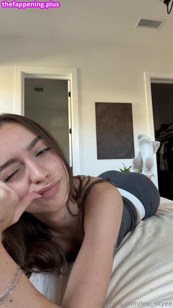 Katelyn Elizabeth / katelynelizabeth / nnayetakk नग्न OnlyFans फोटो #1668
