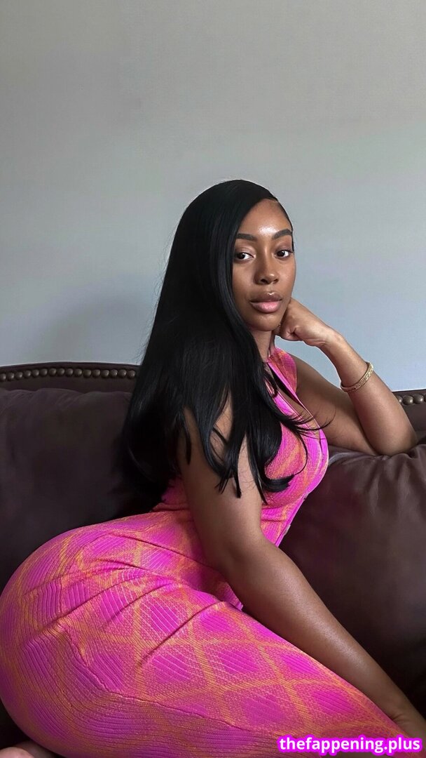Nneka / https: / whoisnneka Foto OnlyFans Nuda #77