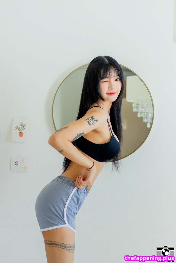 https: / nnewys Φωτογραφία Γυμνών OnlyFans #23