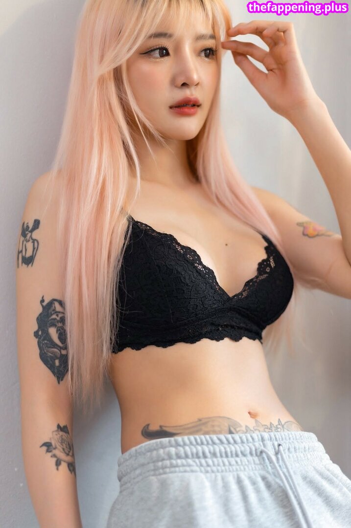 nnewy / nnewys Naken OnlyFans Foto #101