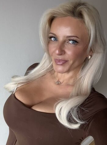 Leaked Noprobsju private photo viral onlyfans