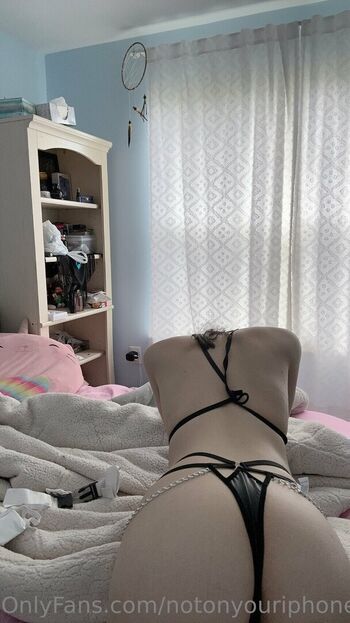 Leaked Notonyouriphone private photo viral onlyfans