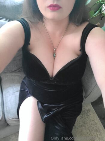 Leaked Notsafeforcon private photo viral onlyfans