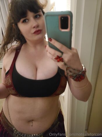 Leaked Notsafeforcon private photo viral onlyfans