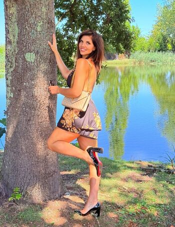 Leaked Nouflou mym private photo viral onlyfans