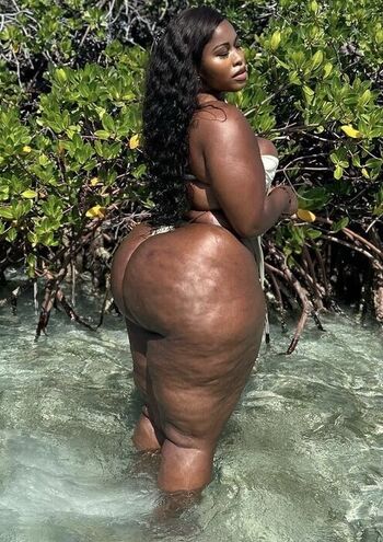 Leaked Noushiex private photo viral onlyfans