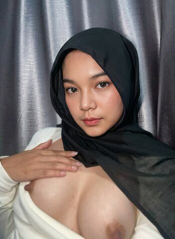 nova awalani