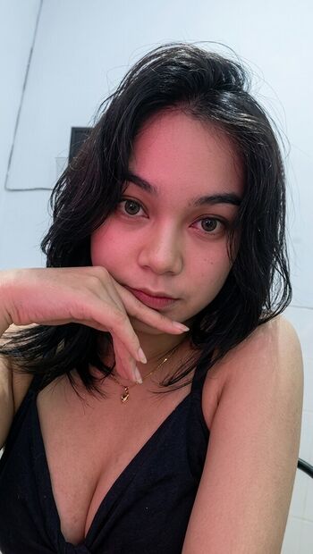nova awalani