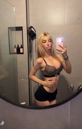 Leaked Novinhas peitudas private photo viral onlyfans