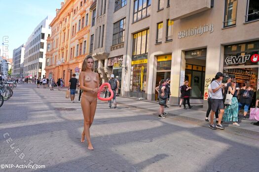 Leaked Nude in public page private photo viral onlyfans