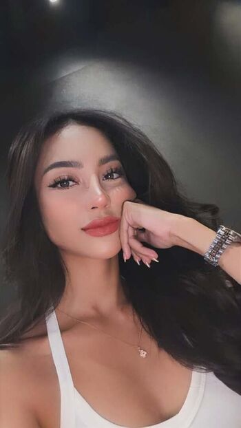 Leaked Nurlynnazureen private photo viral onlyfans