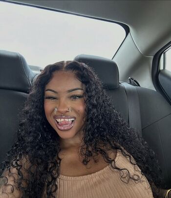 Leaked Ogleahswanky private photo viral onlyfans
