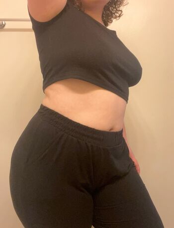 Leaked Elizabeth small/ private photo viral onlyfans