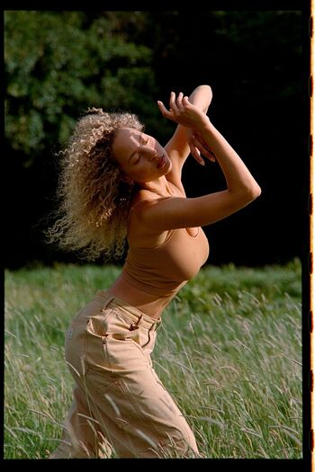 Leaked Olivia burgess private photo viral onlyfans