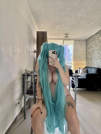Olivia Elfie