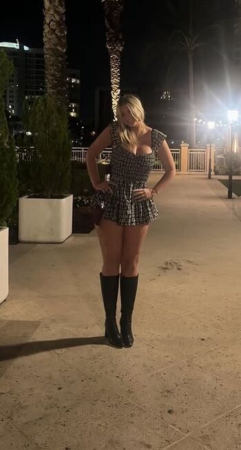 Leaked Olivia kuehner page private photo viral onlyfans