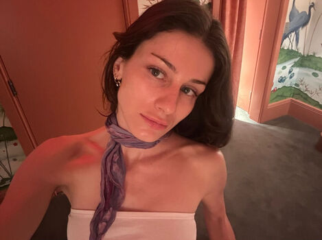Leaked Olivia rouyer private photo viral onlyfans