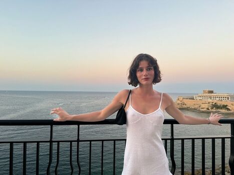 Leaked Olivia rouyer private photo viral onlyfans