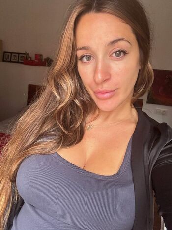 Olivia_shine