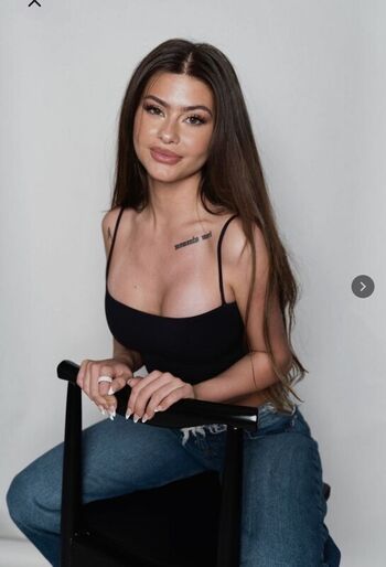 Leaked Oliviacshaffer private photo viral onlyfans