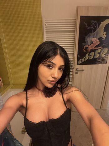 Leaked Oliviafairy  page private photo viral onlyfans