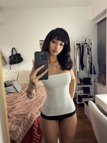 Leaked Oliviaraynn page private photo viral onlyfans