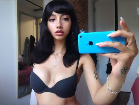 Leaked Oliviaraynn private photo viral onlyfans