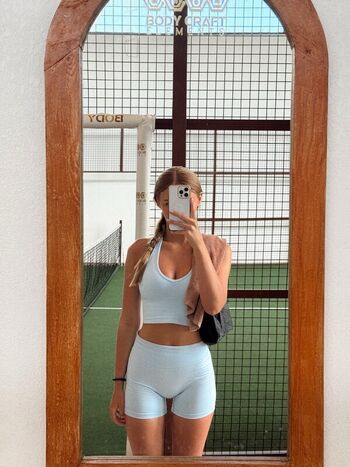 Leaked Oliwia petryna private photo viral onlyfans